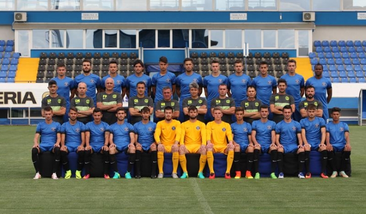 FC Viitorul a realizat marți fotografia de grup în echipamentul pe care-l va utiliza în noul sezon