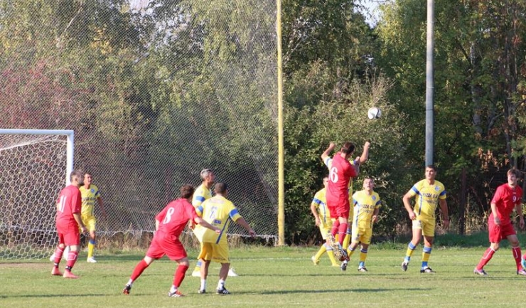 Foștii jucători ai Farului au revenit pe teren în meciul cu selecţionata de old-boys a Republicii Moldova