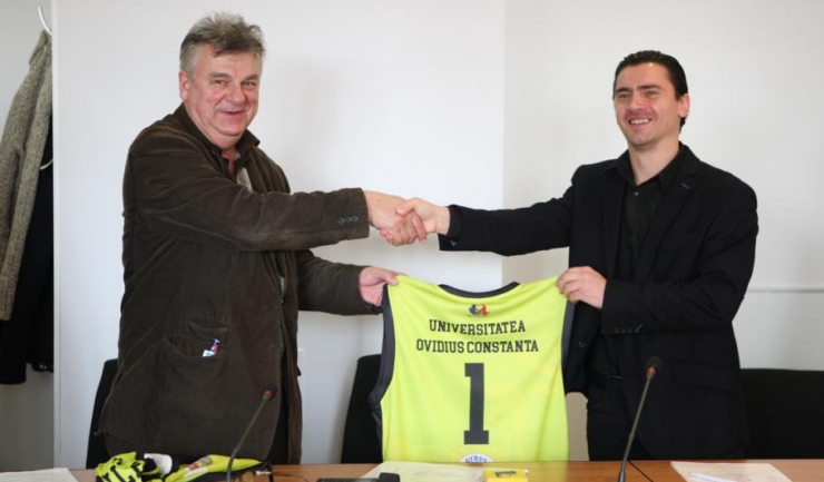 Parteneriatul dintre Universitatea „Ovidius“ Constanța și Baschet Club Athletic Constanța a fost semnat de Sorin Rugină și Alexandru Olteanu