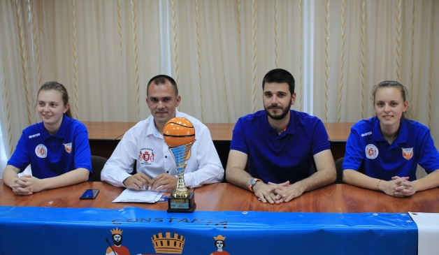 Teodora Armanu, Cristian Mănăstireanu, Predrag Stanojcic și Ecaterina Armanu speră ca echipa constănțeană să poată evolua în Grupa Roșie din Superligă în sezonul viitor
