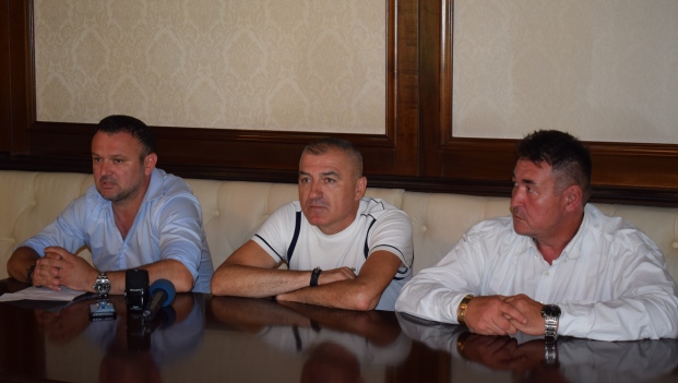 Adrian Pitu, Petre Grigoraș şi Memet Erkal vor ca Farul să revină în prima ligă