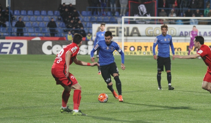 Căpitan în repriza secundă, Romario Benzar a fost umilit de celălalt Romario de pe teren, Kortzorg, la primul gol al oaspeților