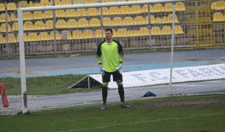 Portarul Răzvan Negrilă a debutat fără gol primit între buturile Farului