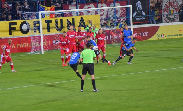 Dinamo ocupă penultimul loc în clasament
