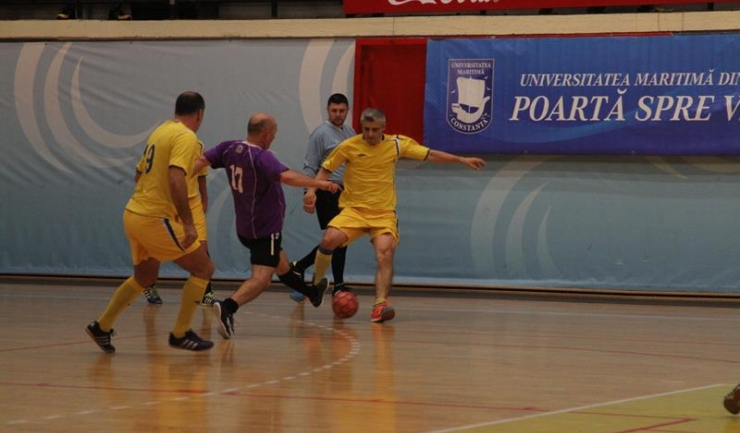 Cu 20 de goluri marcate în șase meciuri, Stelian Carabaș (Municipal Constanța) a fost golgheterul turneului „ultra” old-boys