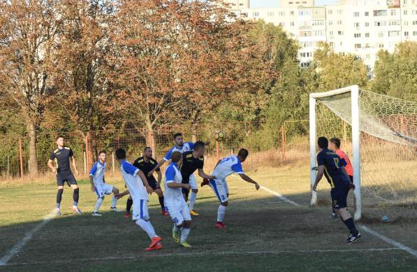 FC Farul Constanţa are de recuperat o diferenţă de şapte puncte faţă de prima poziţie