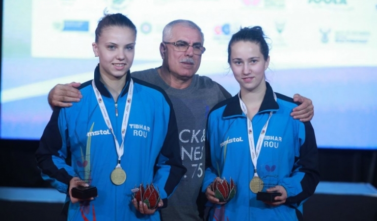Adina Diaconu și Andreea Dragoman au obținut medaliile de argint la Soci (sursa foto: www frtmromania.ro)