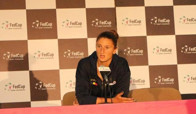 Irina Begu a câştigat în trei seturi partida din optimi