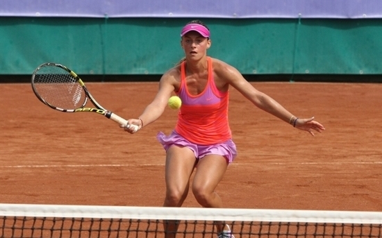 Ana Bogdan s-a impus fără probleme în primul tur