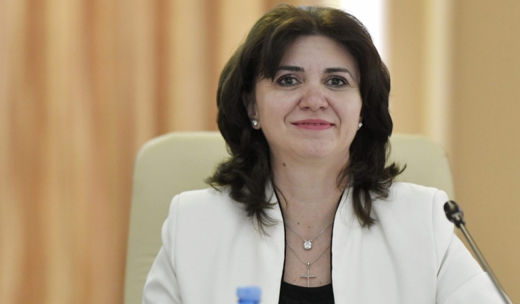 Ministrul Monica Anisie: „Formarea profesională a dascălilor nu trebuie făcută doar de dragul formării“