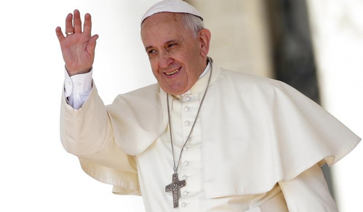 Papa Francisc consideră că știrile false duc la răspândirea aroganţei şi a urii