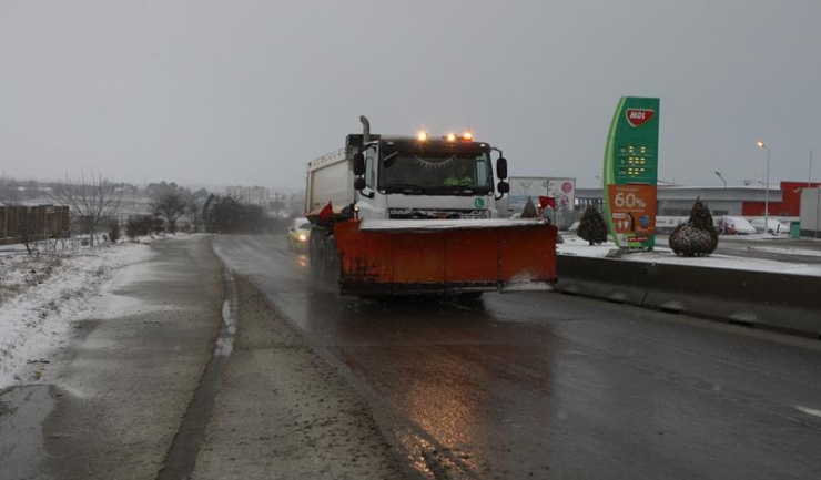 În momentul de față, CNADNR patrulează cu 14 utilaje pe principalele drumuri naționale din județul Constanța
