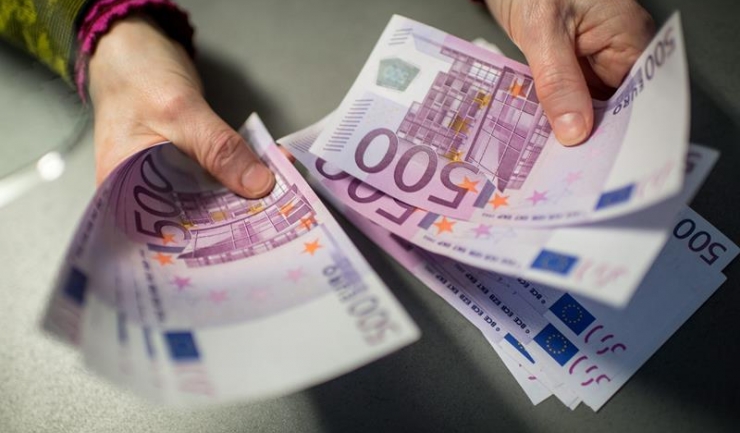 BCE consideră că bancnota de 500 euro înlesnește evaziunea fiscală și finanțarea terorismului