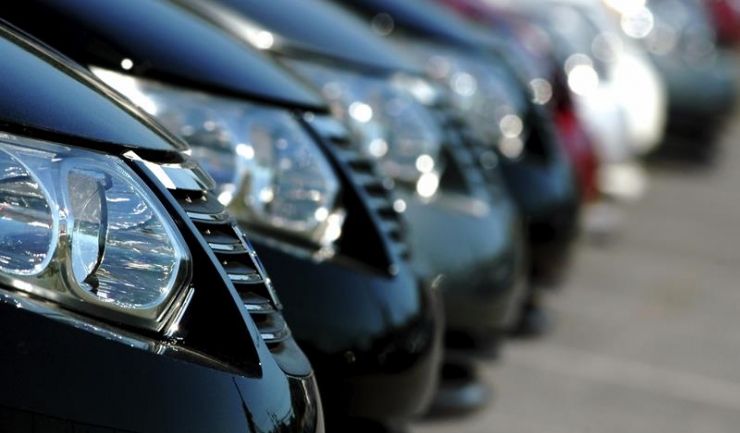 Comerțul auto a crescut cu aproape 30%, în prima lună a anului