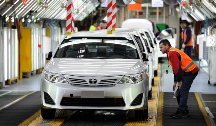 La nici trei săptămâni de la cutremurele puternice din Japonia, Toyota reia producția în fabricile afectate