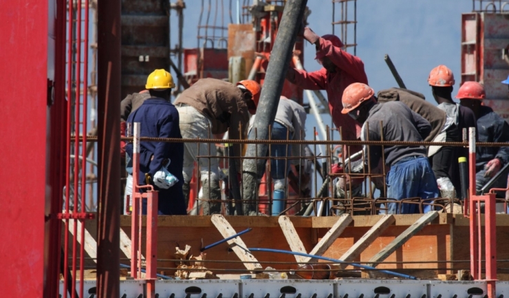 Sectorul construcțiilor a crescut cu 1% în octombrie, față de aceeași lună din 2015