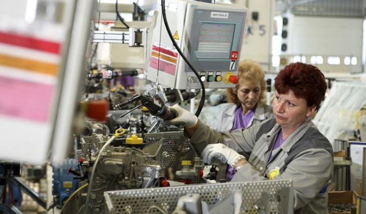 Productivitatea industriei românești a scăzut cu circa 2% în trimestrul I, spune Comisia Națională de Prognoză