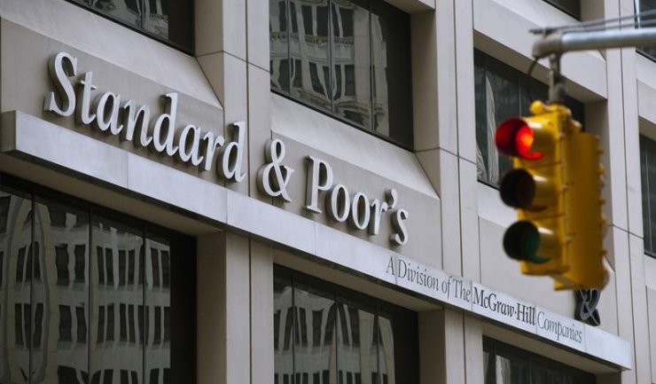 Și Standard & Poor's critică darea-n plată, ceea ce nu miră pe nimeni, având în vedere istoricul penibil al agențiilor de rating