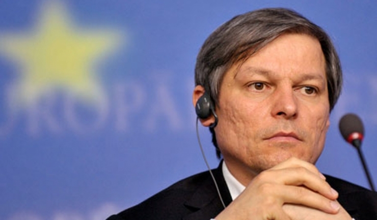Premierul Dacian Cioloș și-a început vizita în SUA. Ea vine după ce ambasadorul SUA în România, Hans Klemm, s-a întâlnit cu diverși oficiali români.