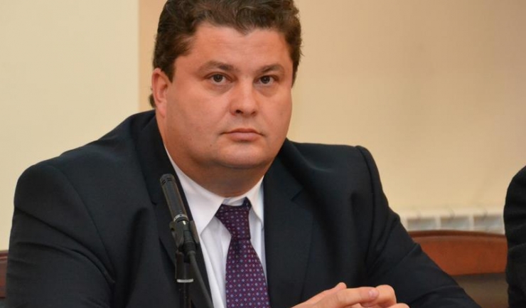 Deputatul Florin Popescu (MP), cunoscut ca „baronul puilor”, a fost condamnat, în primă instanță, pentru că a dat pui ca mită electorală în campania din 2012