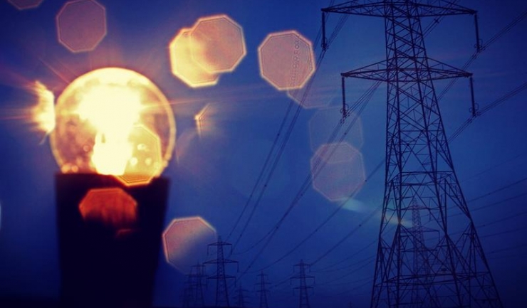 Consumul de energie electrică a crescut cu 2% în 2015, pentru al doilea an consecutiv