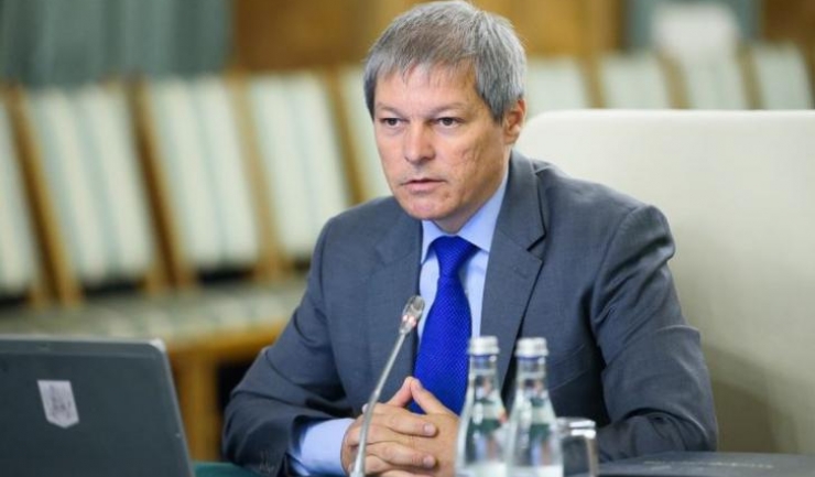 Premierul Dacian Cioloș a fost inclus de PNL într-un sondaj privind desemnarea celor mai buni oameni la alegerile europarlamentare