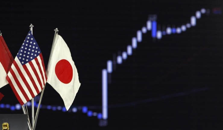 Banca centrală a Japoniei încearcă în zadar să-și deprecieze yenul
