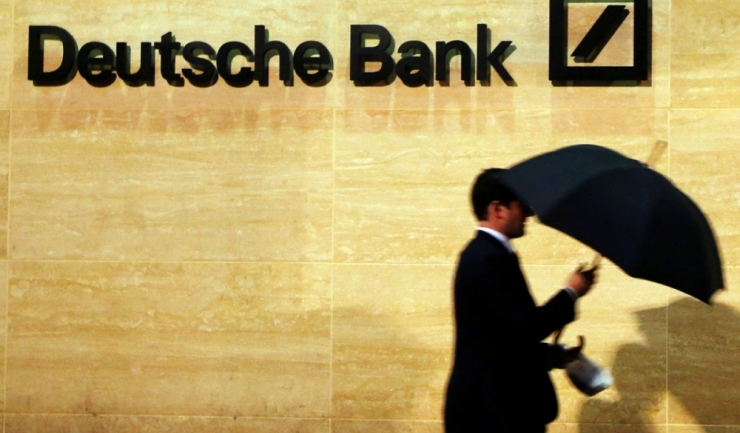 Acțiunile Deutsche Bank s-au dus în cap