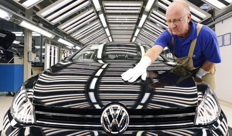 Grupul german Volkswagen va da afară peste 3.000 de angajați din Germania