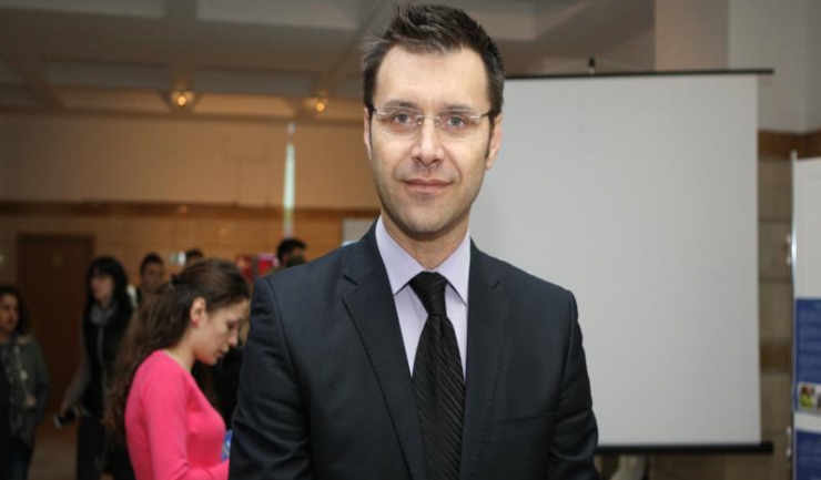 Conf. univ. dr. Adrian Stoica nu acceptă diferențierea plăților cu ora pentru cadrele universitare