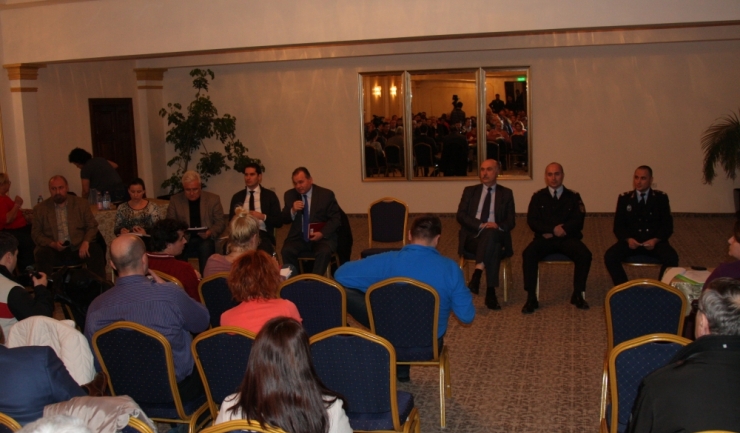 Agenții economici din Mamaia și Satul de Vacanță s-au întâlnit cu reprezentanții Primăriei Constanța