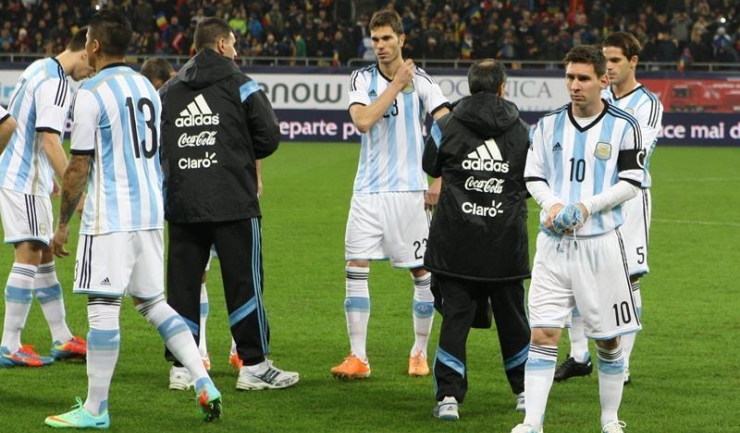 Argentinienii așteaptă o remiză în confruntarea Paraguay - Brazilia