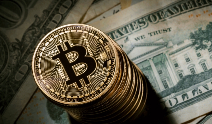 Duminică după-amiază, un Bitcoin se tranzacționa cu circa 13.400 dolari
