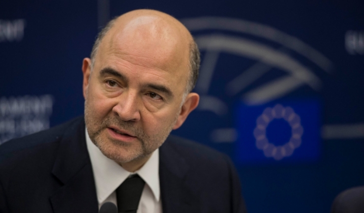 Comisarul european pentru Afaceri economice, Pierre Moscovici: 