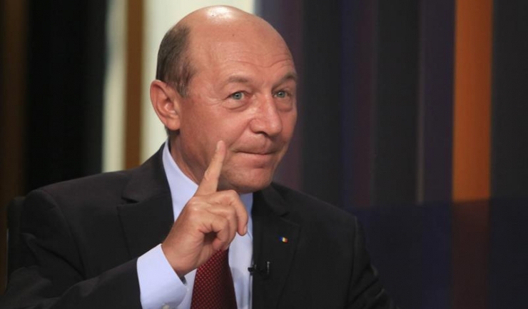 Traian Băsescu, mesaj pentru Blaga: „Dragă Vasile, este mai onorabil să fii caporal sub Băsescu decât soldat prost sub Gorghiu”