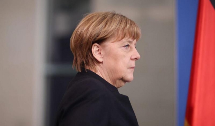 Cancelarul Angela Merkel vrea să creeze prima coaliție națională formată din trei partide