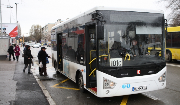 Pe anumite rute, RATC ar putea introduce chiar și autobuze ecologice, cum este acesta
