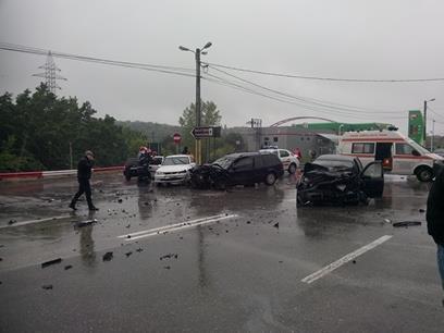 Trei mașini au fost implicate în carambolul de la Cernavodă