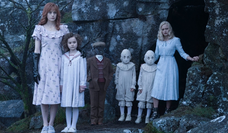 „Copiii domnişoarei Peregrine: Între două lumi” este o producţie fantastică 3D, în regia lui Tim Burton