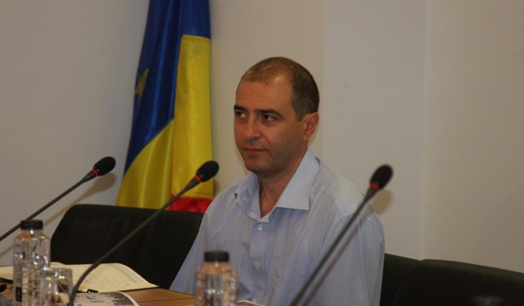 Prof. univ. dr. Mihai Gârțu și-a retras candidatura pentru un loc în Senatul UOC. Acesta a candidat în 2012 pentru funcția de rector.