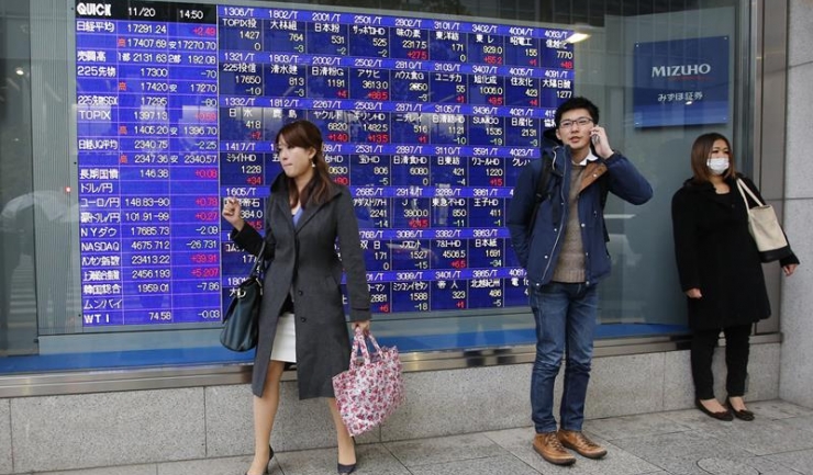 Vânzările de seifuri personale au explodat în Japonia, după ce dobânzile la depozite au scăzut la 0,001%