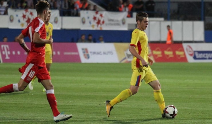 Mijlocașul Alexandru Cicâldău este unul dintre titularii reprezentativei Under 21