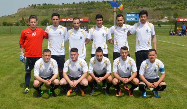 După victoria cu 2-0 în fața lui Axiopolis Sport II Cernavodă, jucătorii de la CS Peștera au șanse să treacă pe primul loc, după disputarea restanțelor