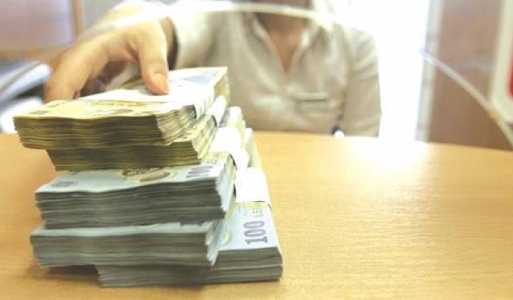 Fiecare partid poate primi donații de cel mult 26.258.450 de lei și poate împrumuta încă pe atât, bani care vor fi folosiți atât pentru alegerile locale, cât și parlamentare