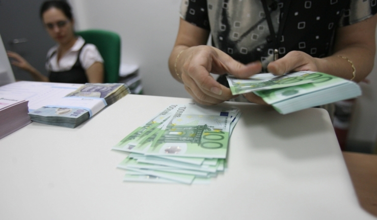 România conduce clasamentul regional al tranzacțiilor cu pachete de credite neperformante