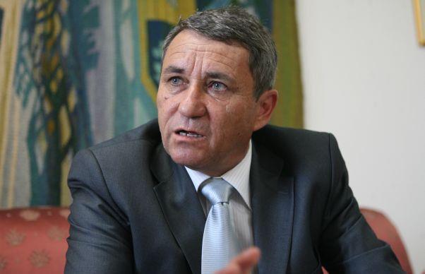 Secretarul Camerei Deputaţilor Niculae Mircovici: „De ce să ne furăm căciula și să spunem că venim la Parlament, doar ca să facem cheltuieli inutile?”