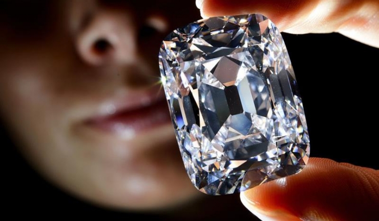 Diamantul alb de 163,41 carate a fost descoperit în Angola