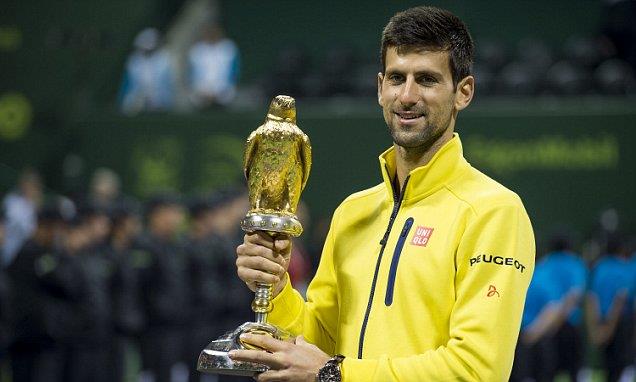 Novak Djokovic a primit trofeul, după ce l-a spulberat în finală pe Rafael Nadal