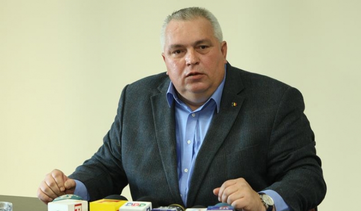 Președintele CJC, Nicușor Constantinescu, încă este internat în spital. În ciuda acestui fapt, magistrații continuă să judece dosarele în care este acuzat.