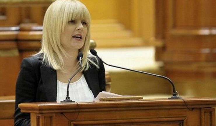 Elena Udrea: „Dintr-un amestec de frică, incompetență și ignoranță, noi am permis ca această țară să fie acaparată de sistem. Am scăpat Serviciile de sub control“